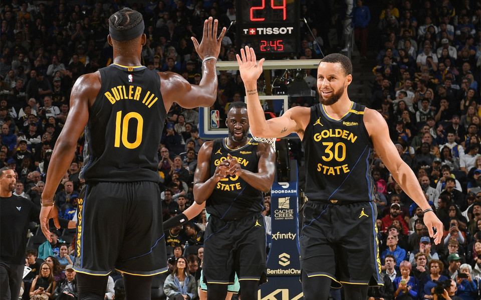 伊藤美诚击败博嘉德，松岛辉空击败法尔克，都没有太多悬念（伊藤美诚轻取博嘉德，松岛辉空完胜法尔克，胜负毫无悬念）