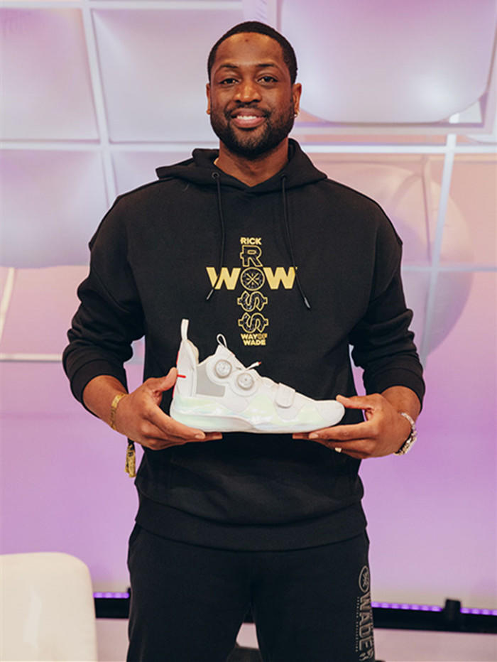 罗马诺：门德斯已经把阿德耶米推荐给国米，但球员想去英超（罗马诺：门德斯已把阿德耶米推荐给国米，球员更倾向赴英超）