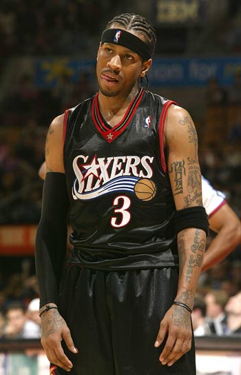 FC首尔官方：我们向球迷致歉，亚冠战绩低迷理应接受批评（FC首尔官方致歉：亚冠表现不佳，接受球迷批评）