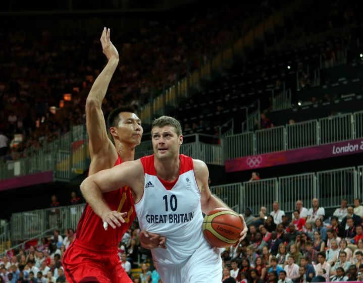 69球，希克追平贝尔巴托夫并列成为勒沃库森德甲外援第一射手（希克第69球追平贝尔巴托夫，并列勒沃库森德甲外援射手王）