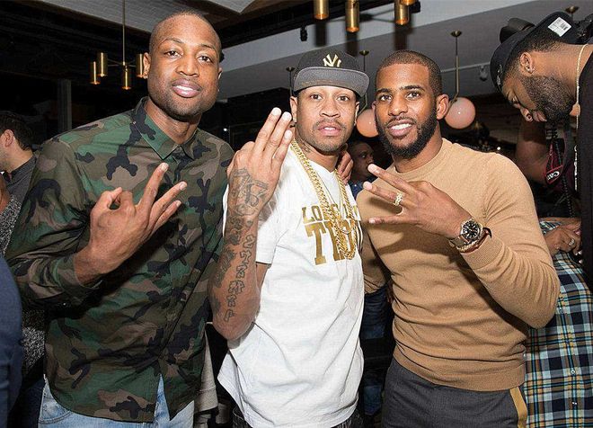 半场战报：热那亚1-1维罗纳，洛伦佐-科隆博建功，拉菲克-贝尔加利破门（半场战况：热那亚1-1维罗纳，洛伦佐-科隆博破门，拉菲克-贝尔加利也进球）