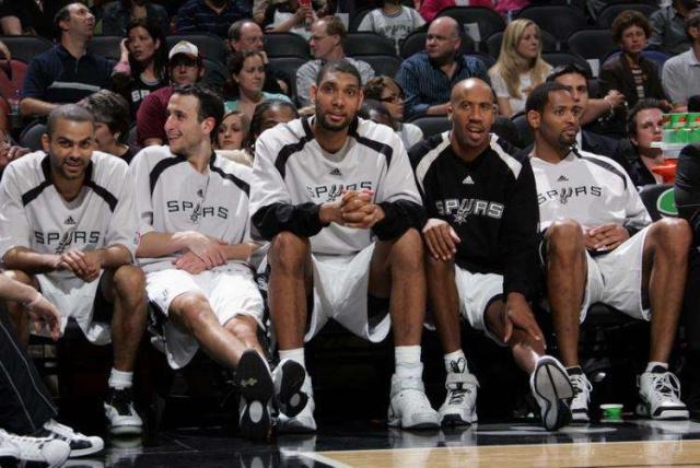 美媒：东契奇几乎参与湖人60%的回合，这种打法无法夺冠（美媒称东契奇参与湖人近六成回合，此打法被指难夺冠）