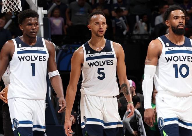 中国球员留洋要分几步走？看看日本足球的“参考答案”（中国球员留洋路线图：借鉴日本足球的实践经验）